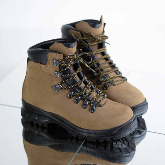 5531 Tundra Hiking Boots